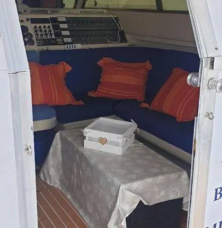 Dormendo Sotto Le Stelle Botel
